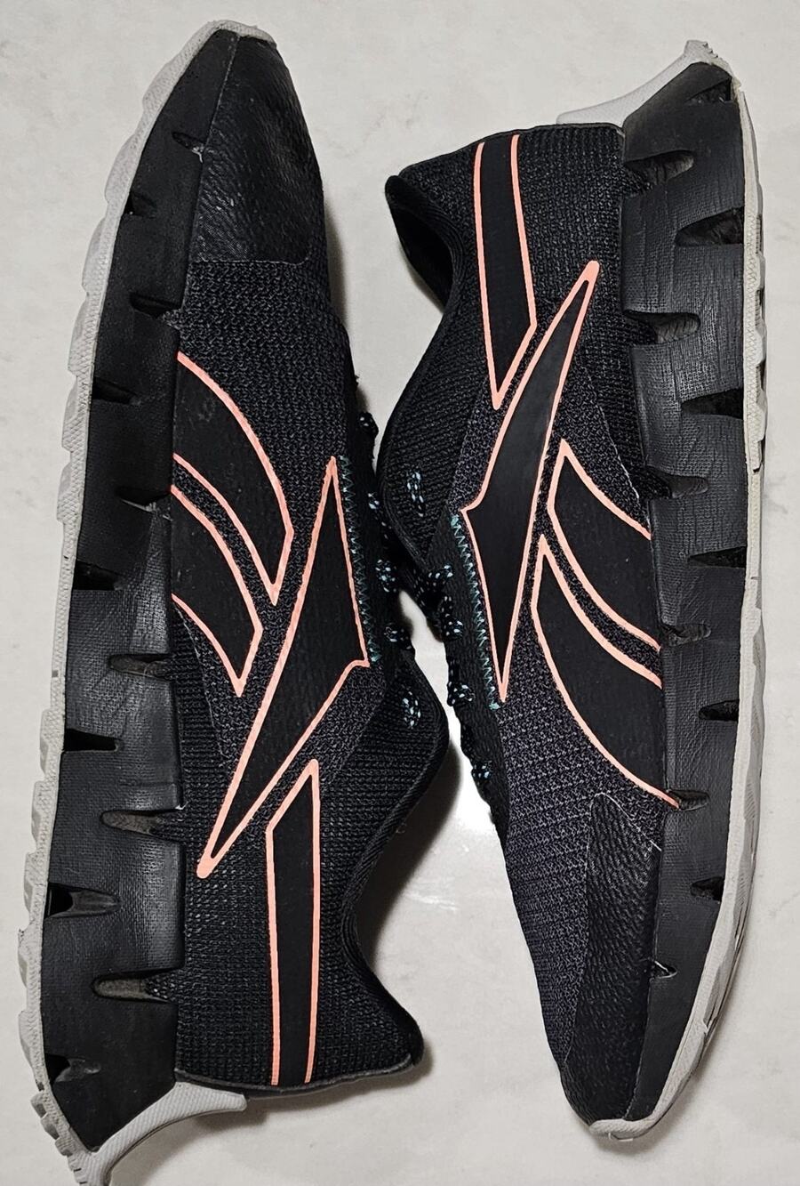 Reebok Zig Dynamica 2 Adventure Black Orange Men's Size 11 Trail Shoes GZ2181